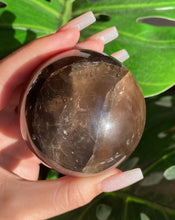 Load image into Gallery viewer, RARE Star Black Rose Quartz Sphere