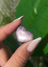 将图片加载到图库查看器，Gem Lepidolite Heart
