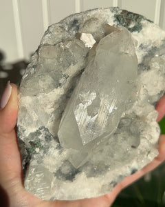 Apophyllite w Quartz