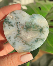 画像をギャラリービューアに読み込む, Milky Moss Agate Heart Dish
